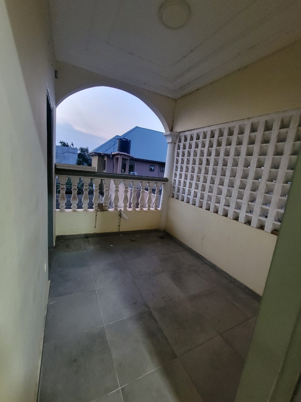 Appartement 2 pièces en location à Adidogomé Logoté – 80 000 FCFA