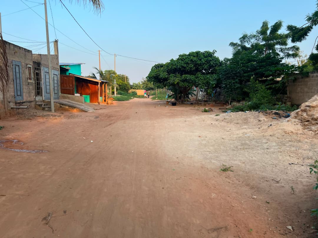 Terrain de 300 m² à vendre à Agoè Legbassito – 13,5 millions FCFA