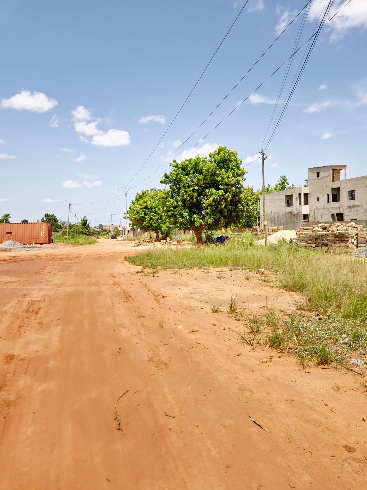 Terrain de 450 m² en vente à Légbassito Kognito - 13.5 millions FCFA