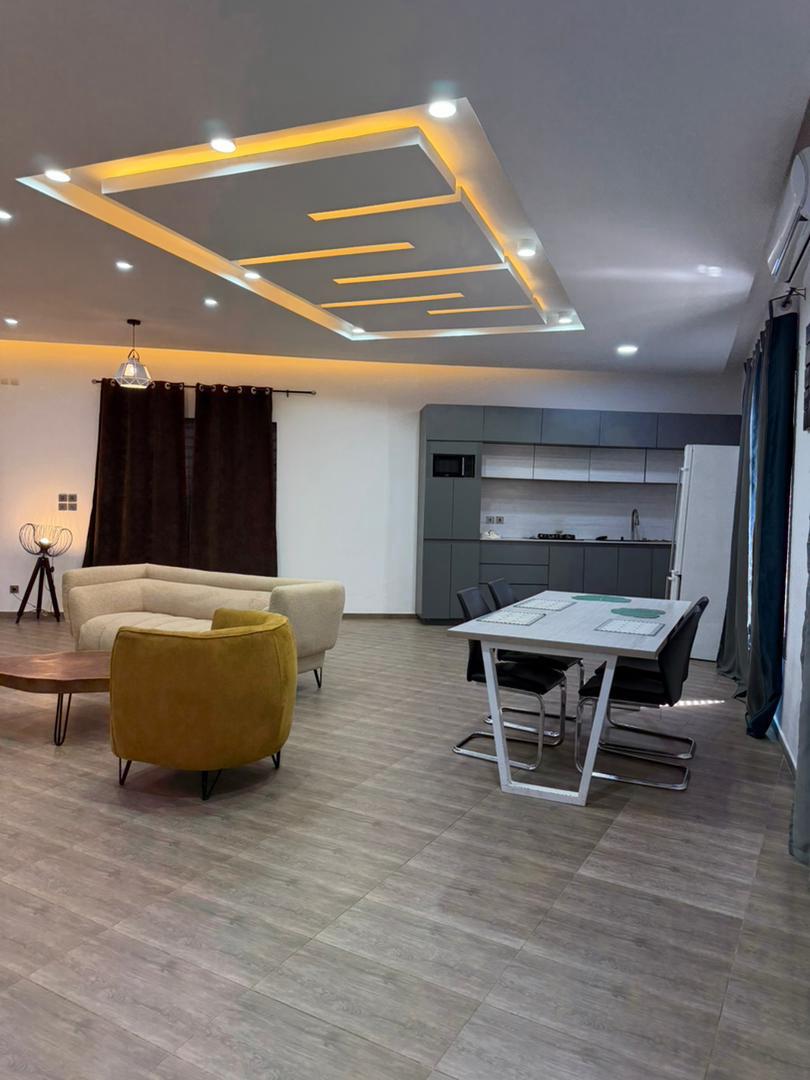 Appartement meublé 2 chambres en location à Djidjolé – 600 000 FCFA