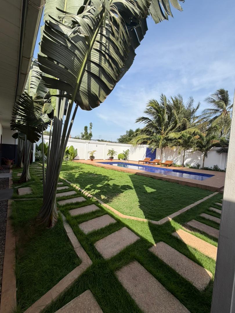 Villa duplex meublée 4 chambres à louer à Agoè Camp GP – 1.800.000 FCFA