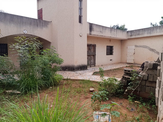 Villa 3 chambres de 600 m² en vente à Kohé – 40 millions FCFA