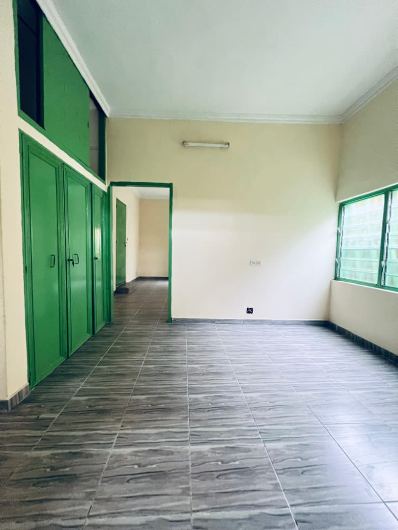 Villa 2 chambres en location à Tokoin Super Taco – 150 000 FCFA/mois