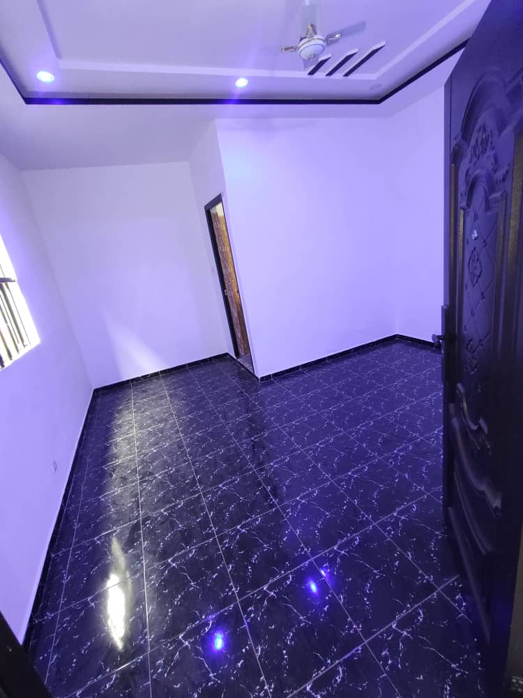 Appartement 2 chambres salon à louer à Lomé (Entreprise de l'Union) – 110 000 FCFA