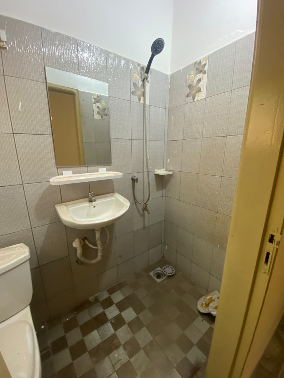 Villa 3 chambres à louer à Agoè Legbassito Napoleon – 100 000 FCFA/mois