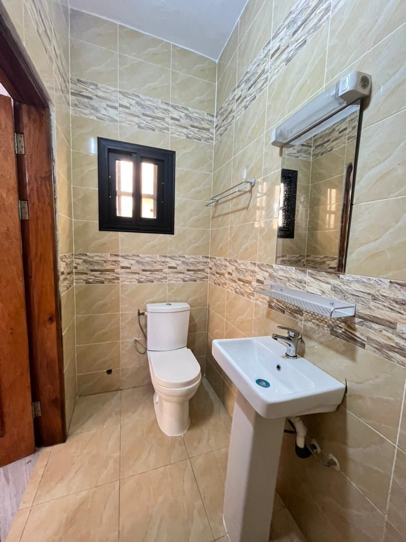 Appartement 2 chambres à louer à Kégué, 50m du goudron – 100 000 FCFA/mois