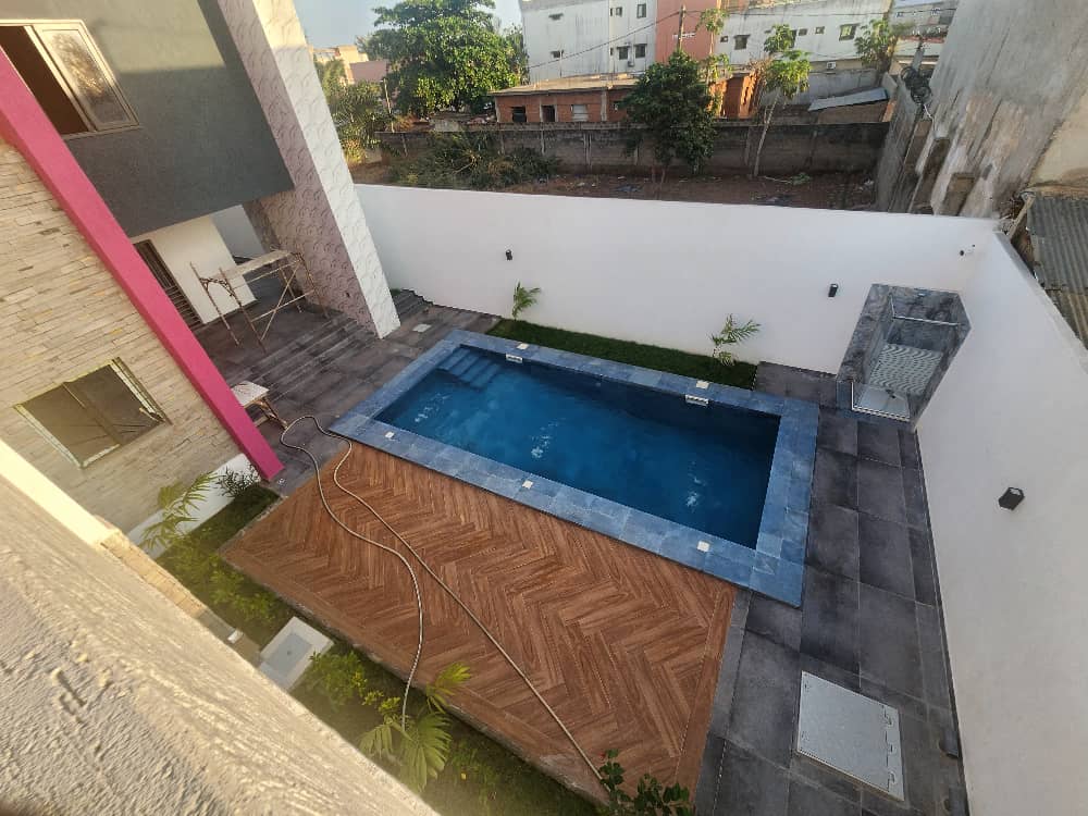 Villa duplex 7 chambres de 680 m² en vente à Kégué 14 – 260 millions FCFA