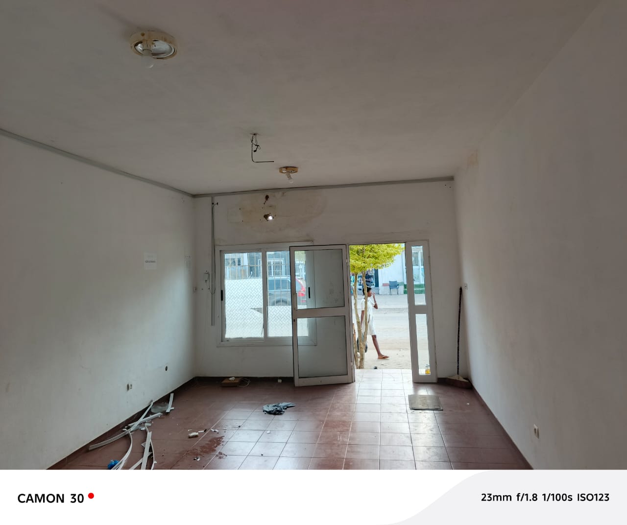Boutique en location à Agbalepedo près du marché – 85 000 FCFA