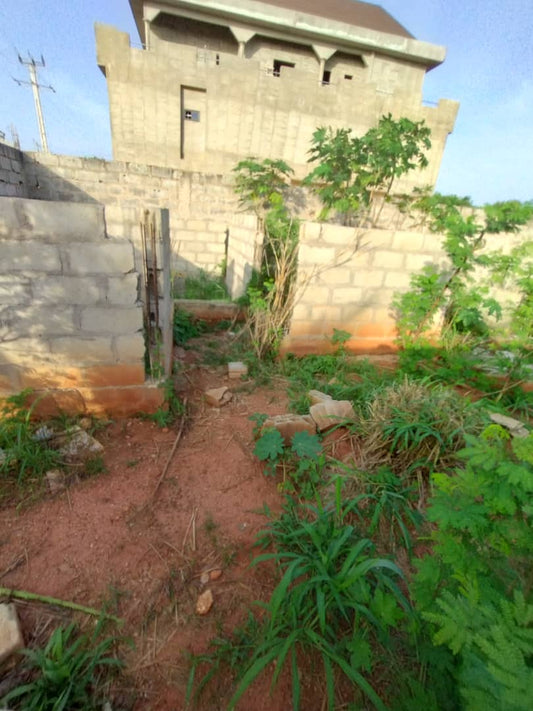 Terrain de 150 m² en vente à Agoè Démakpoè - 13 millions FCFA