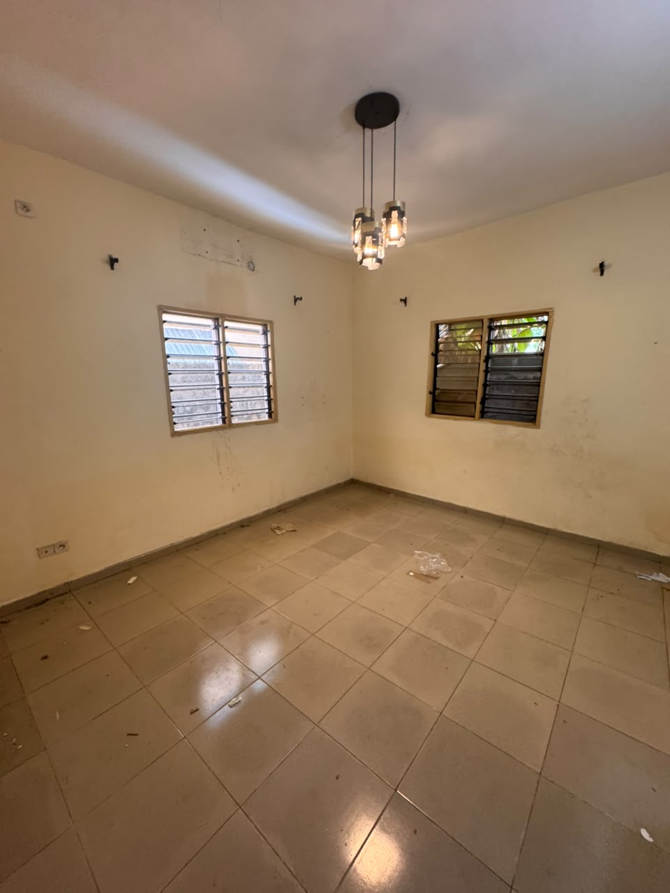 Appartement 2 chambres à louer à Amadahomé – 130 000 FCFA