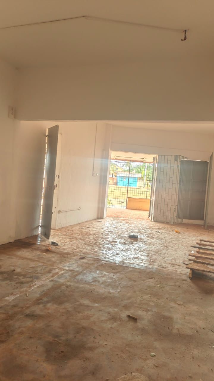 Boutique avec magasin et cuisine en location à Avedji – 120 000 FCFA