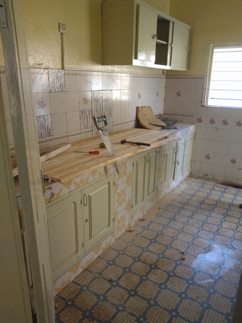 Villa 3 chambres à louer en bordure de goudron à Hédzranawoé – 250.000 FCFA