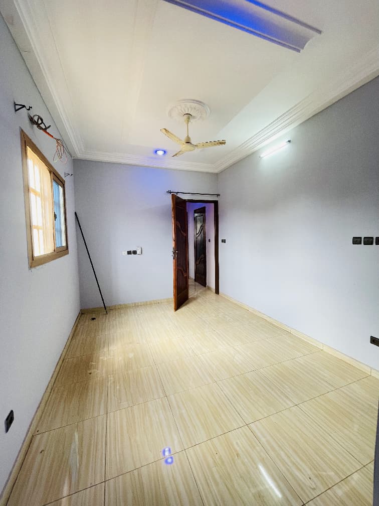 Appartement 2 chambres en location à Agoè Kossigan2 – 80 000 FCFA/mois