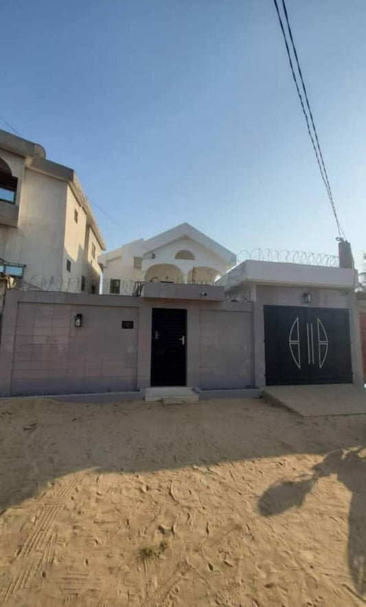 Villa duplex de 4 chambres meublée à louer à Adidogomé Sagbado – 800 000 FCFA/mois