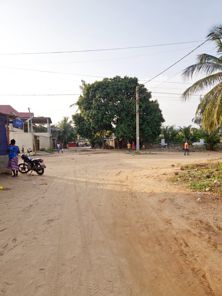 Maison de 240 m² en vente à Totsi Gblinkomé – 23 millions FCFA