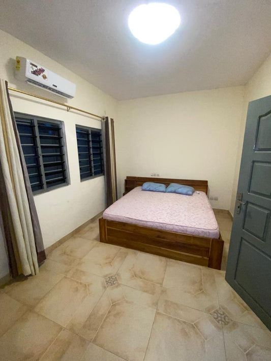 Villa meublée 3 chambres à louer à Avepozo, côté plage – 400 000 FCFA / mois
