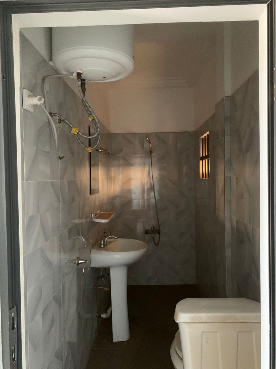 Villa duplex 4 chambres à louer à Adidogomé Lapampa – 200 000 FCFA