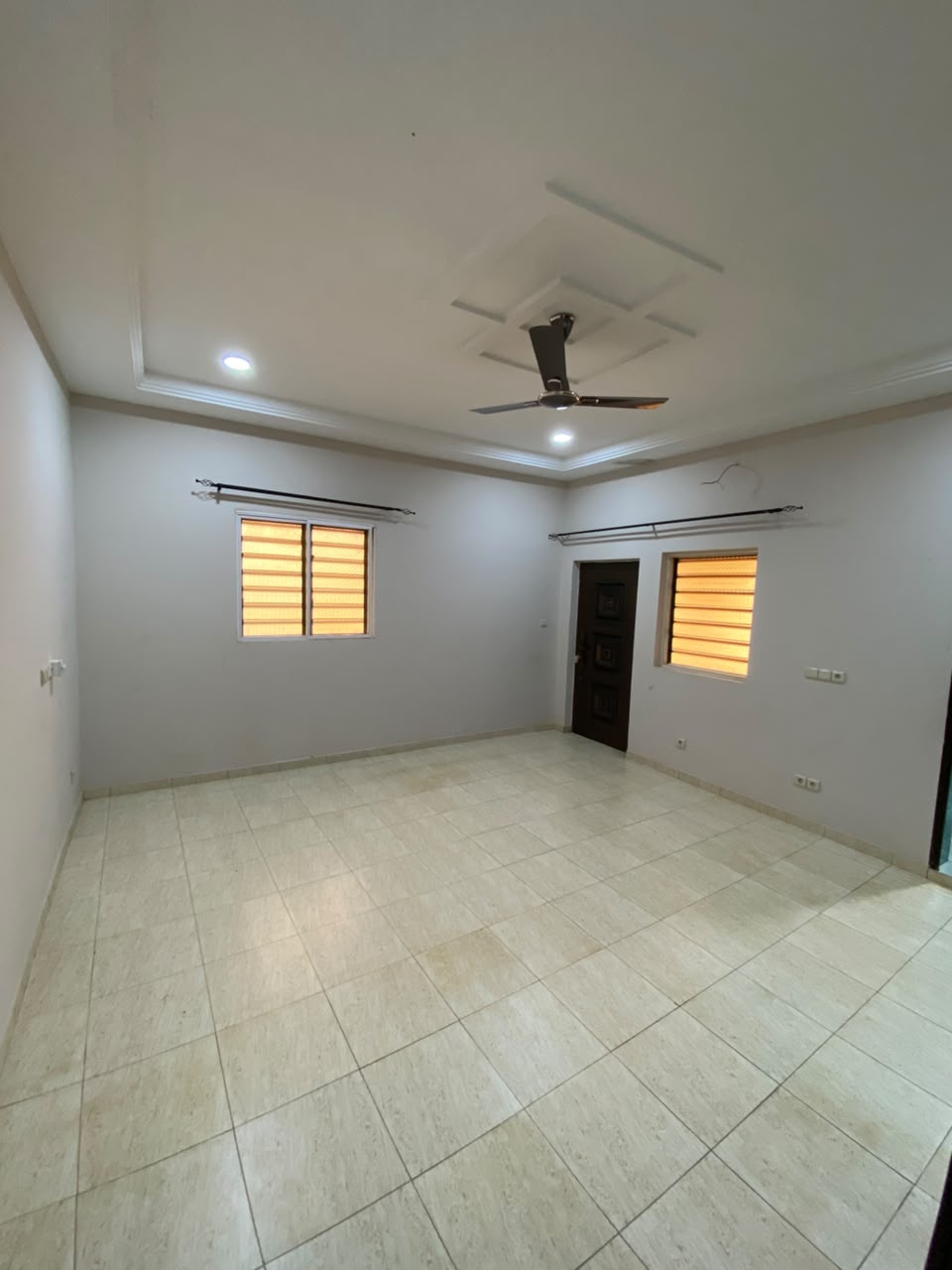 Appartement haut standing 2 chambres en location à Agoè Legbassito – 120 000 FCFA par mois