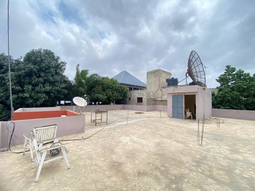 Villa 3 chambres en vente à Adidogomé Wonyomé proche du goudron – 75 000 000 FCFA