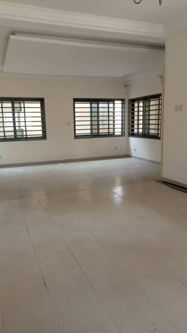 Maison 4 chambres à vendre à Adidogomé – 75 millions FCFA
