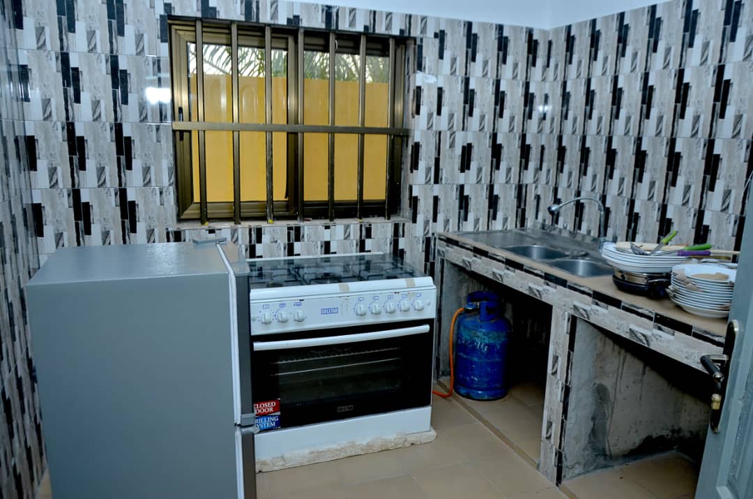 Villa duplex 7 chambres en location à Zanguera – 200000 FCFA/mois