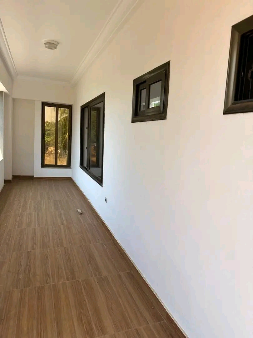 Villa 4 chambres à louer à Baguida monument plage – 400 000 FCFA/mois