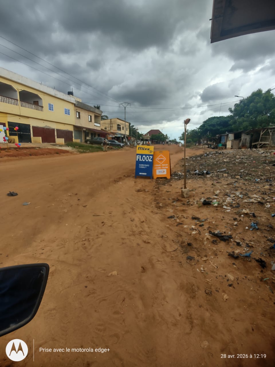 Demi-lot clôturé en vente à Nanégbé – 15 millions FCFA
