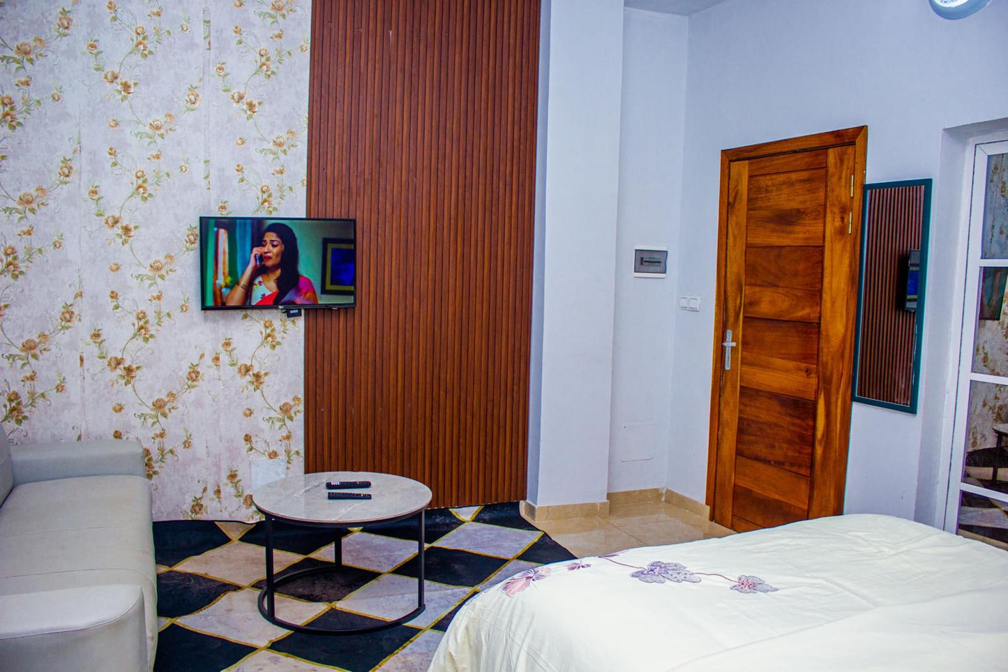 Studio meublé à louer à Baguida – 160 000 FCFA/mois
