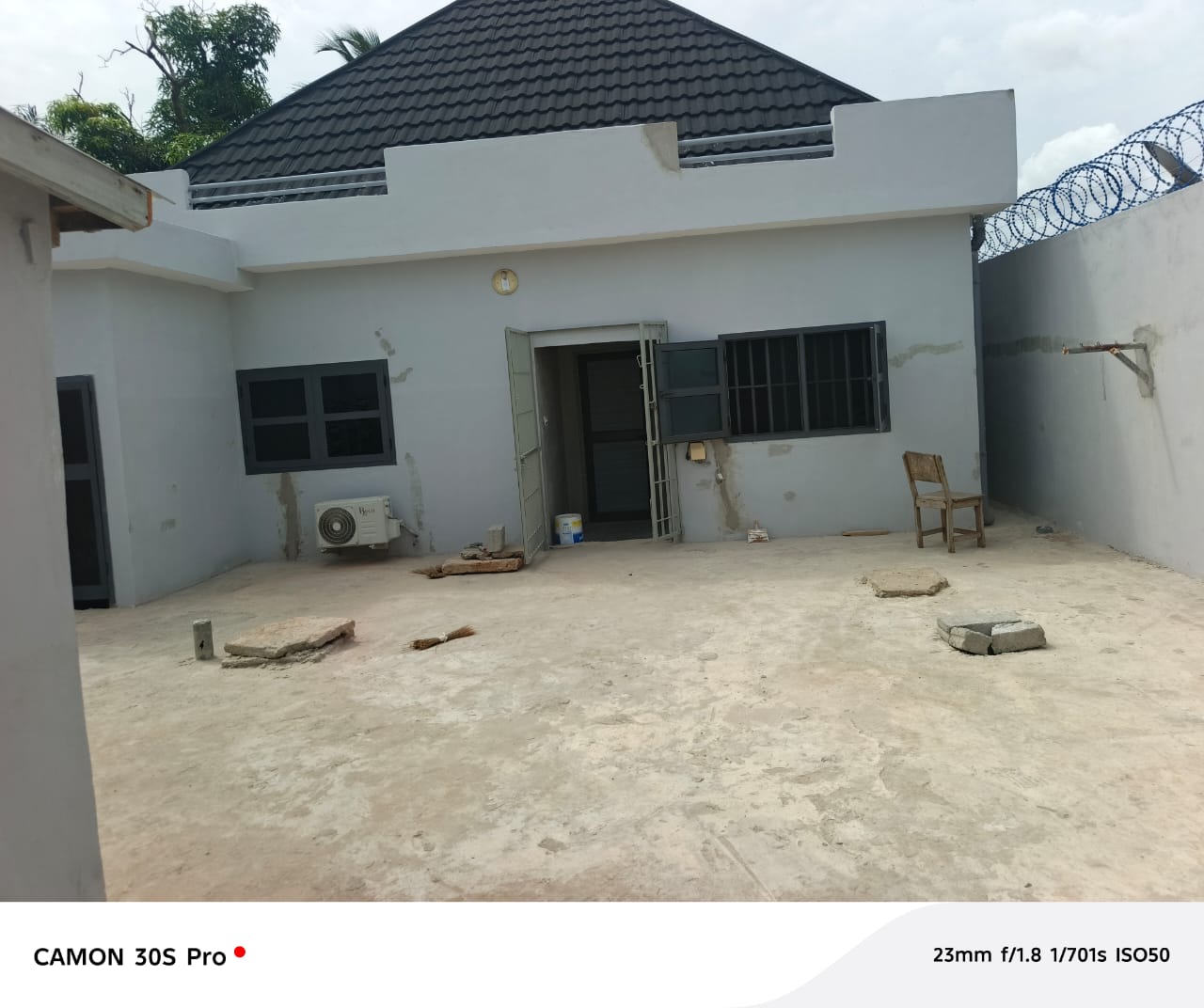 Villa 3 chambres à louer à Agoe Demakpoe – 250 000 FCFA/mois