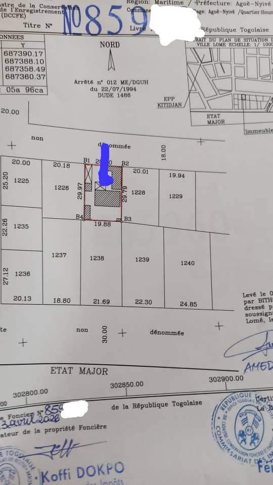 Maison 3 chambres + 1 chambre en vente à Agoè Etat Major, proche du goudron – 60 millions FCFA