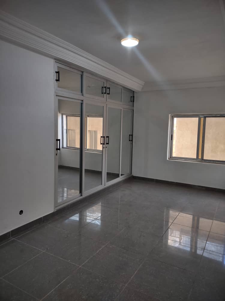 Chambre salon à louer à Adewi Ambassade du Sénégal – 90 000 FCFA