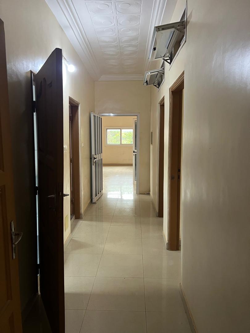 Villa 5 chambres en vente à Agoè Cacavéli – 100 millions FCFA