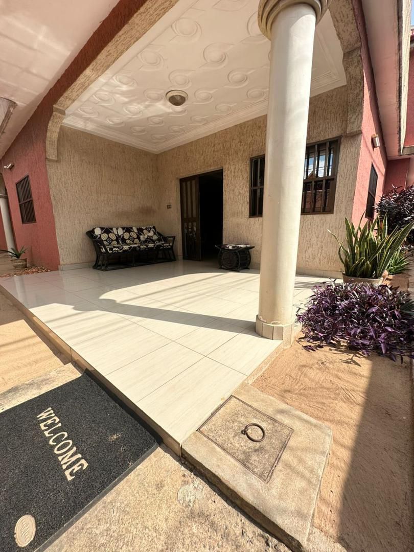 Villa 5 pièces en vente à Hedranawoé – 95 millions FCFA