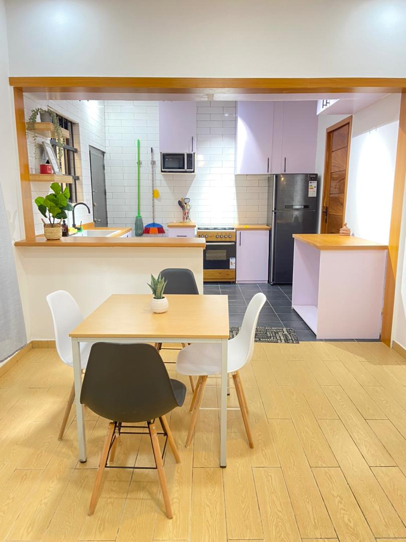 Villa meublée de 3 chambres à louer à Kpogan – 500000 FCFA/mois