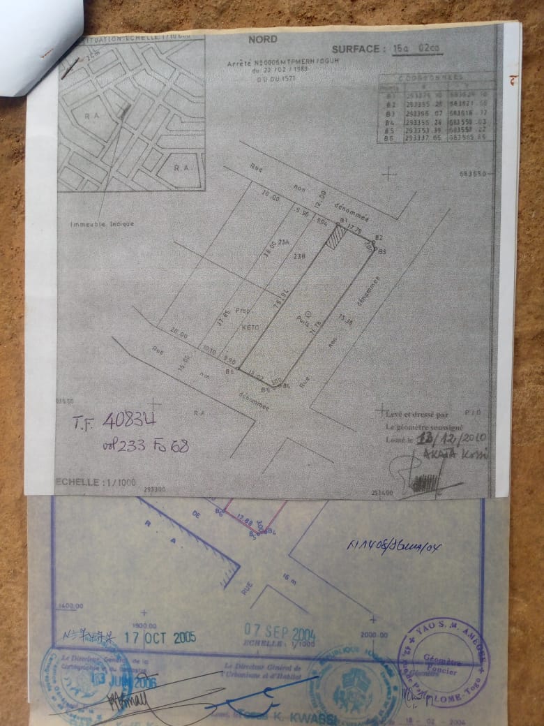 Terrain de 2 lots et 1/2 en vente à Sagbado Agotimé – 75 millions FCFA