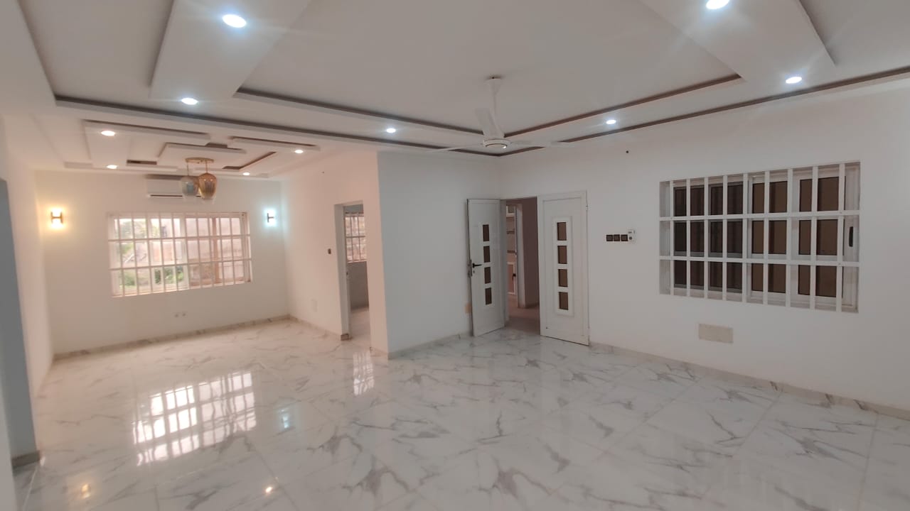 Appartement 4 chambres à louer à Adidogomé Kpogan – 250 000 FCFA