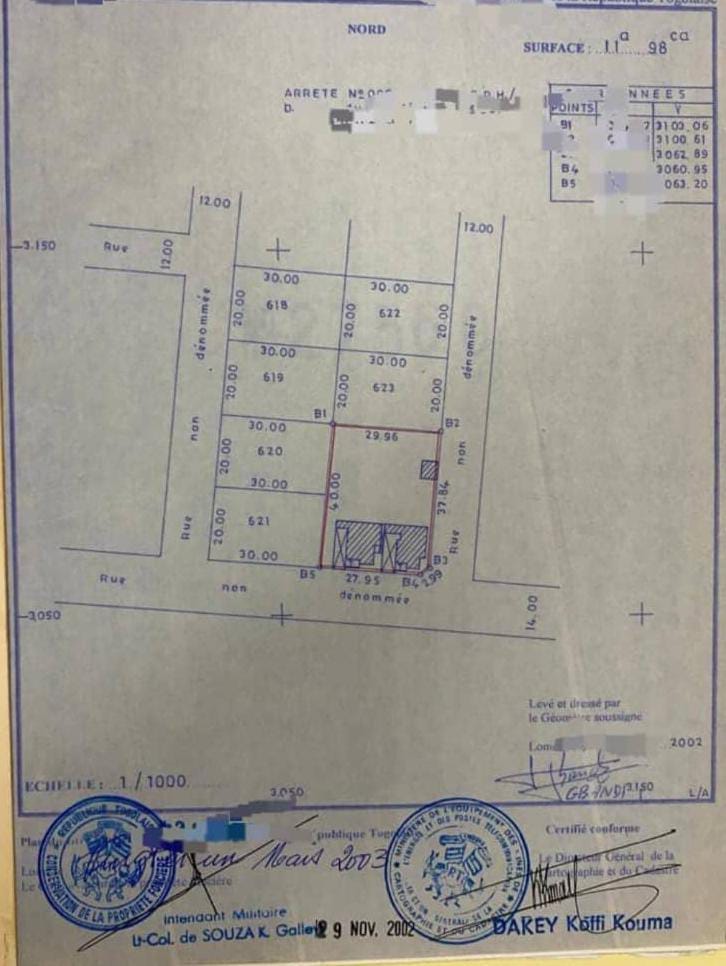 Terrain de 2 lots en angle de rues à vendre à Adidogomé, 200 m du goudron – 105 millions FCFA