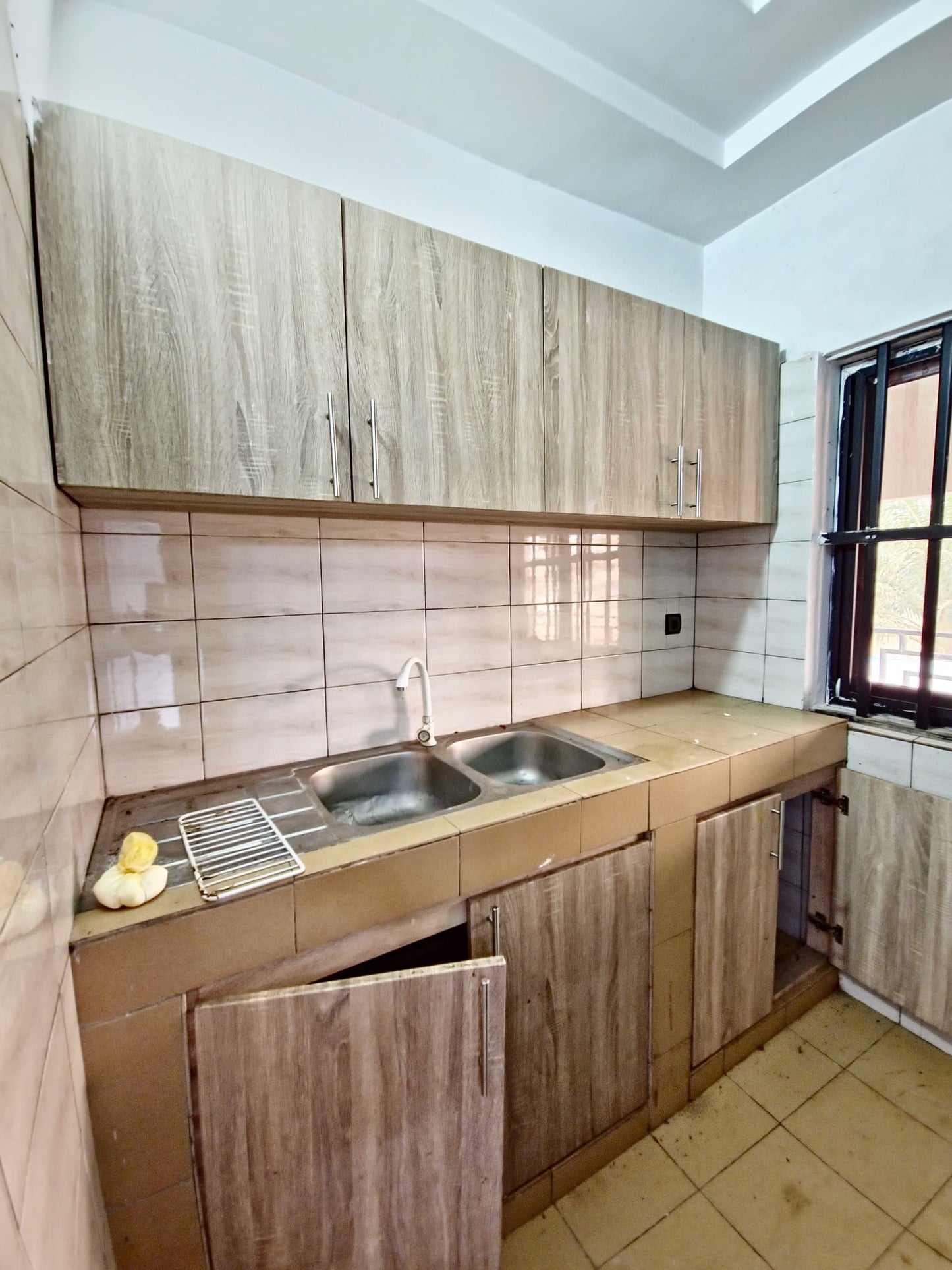 Appartement meublé chambre salon en location à Kégué – 270 000 FCFA