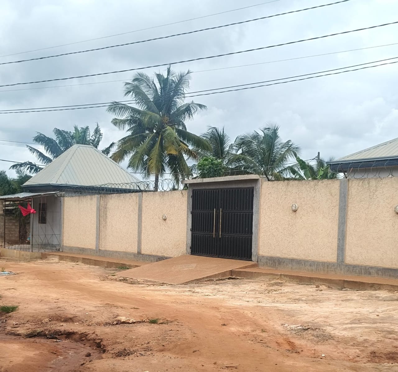 Terrain de 1029 m² à vendre à Adétikopé lycée – 25 millions FCFA