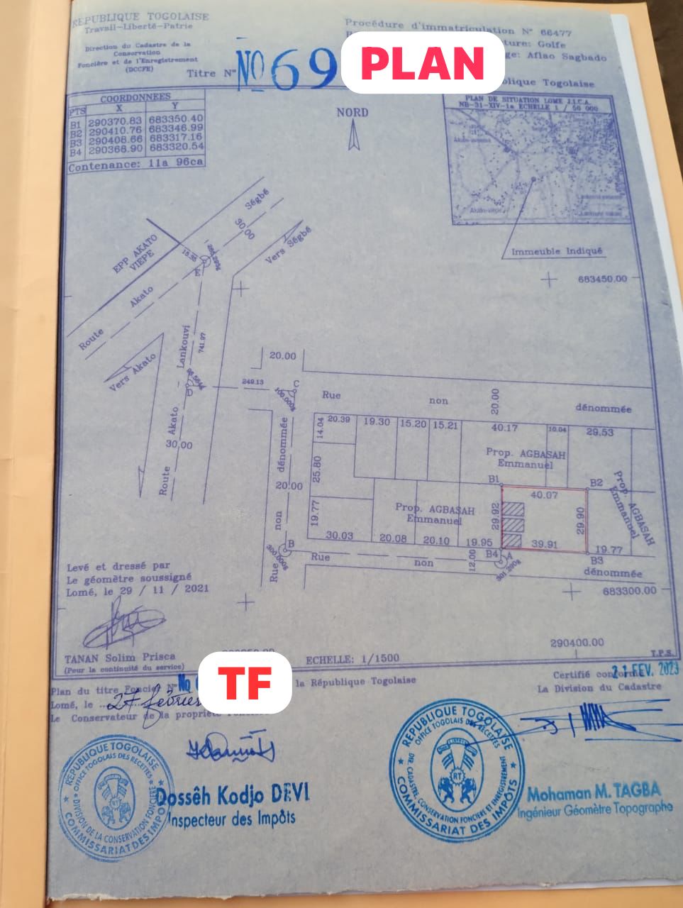 Terrain de 1/2 lot en vente en bordure de goudron à Ségbé – 15 millions FCFA