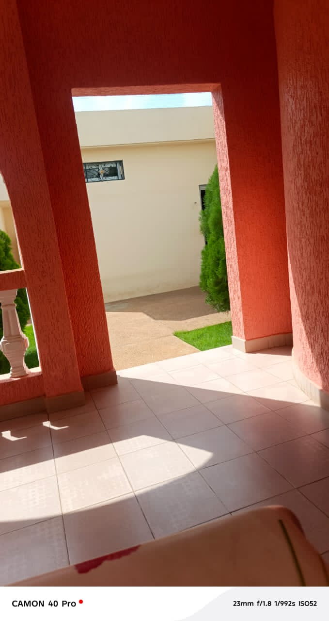 Villa 3 pièces en vente en bordure de goudron à Adidoadin – 195 millions FCFA