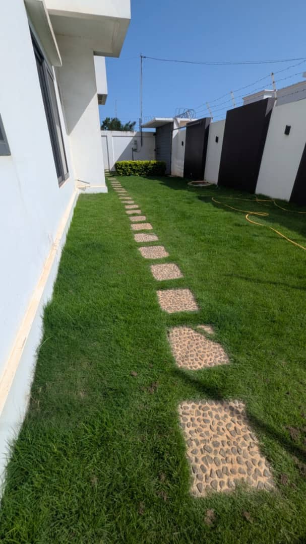 Villa 4 pièces à louer à Baguida proche du nouveau marché – 500 000 FCFA
