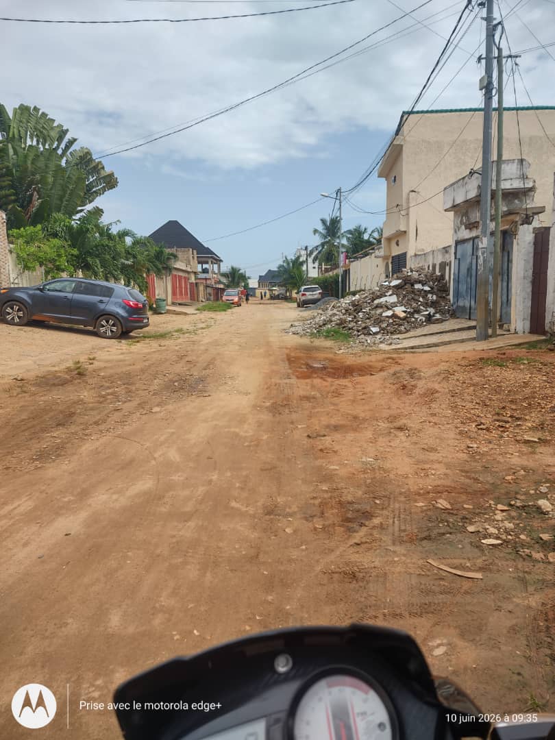 Terrain de 1200 m² en vente à Avedji – 60 millions FCFA