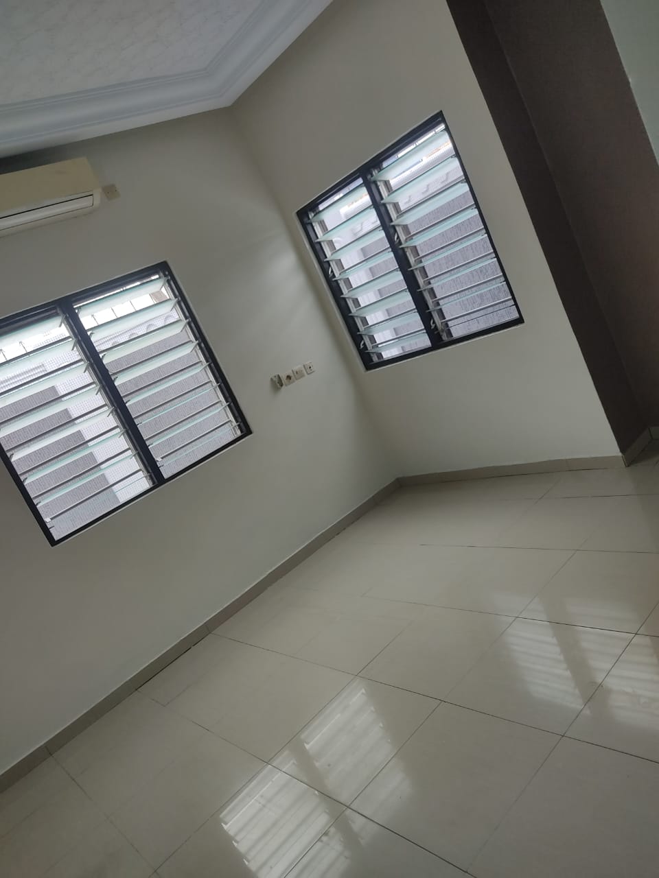 Villa 4 chambres en location à Avépozo – 200000 FCFA