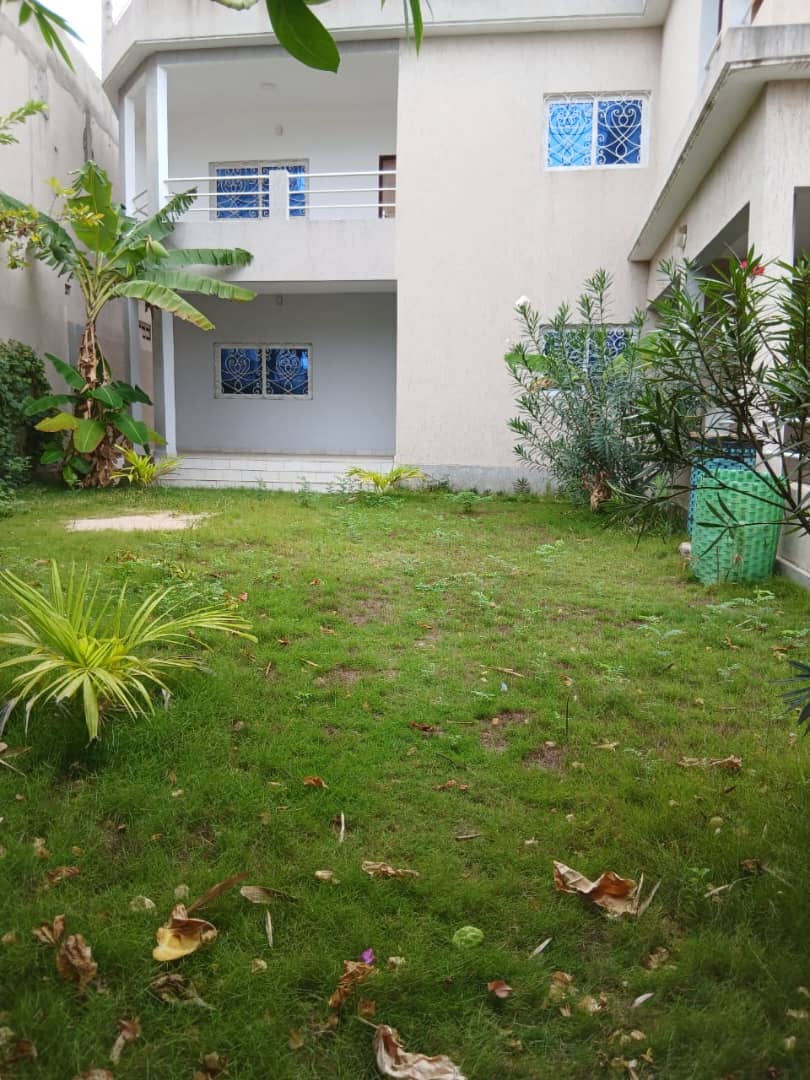 Villa 5 chambres en vente à Agoè Cacavéli – 100 millions FCFA
