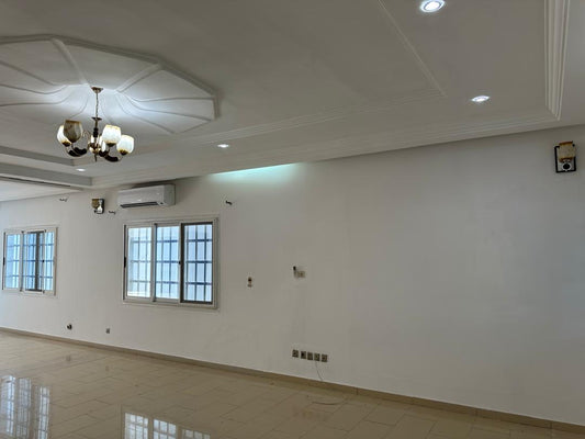 Villa duplex à louer à Tokoin Novissi – 500 000 FCFA