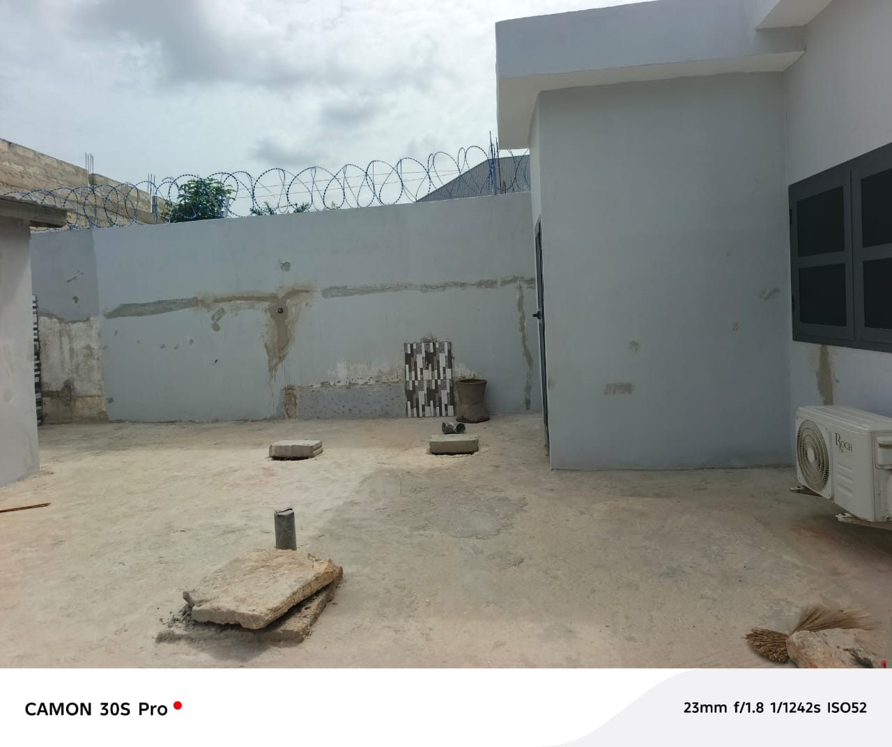 Villa 3 chambres à louer à Agoe Demakpoe – 250 000 FCFA/mois