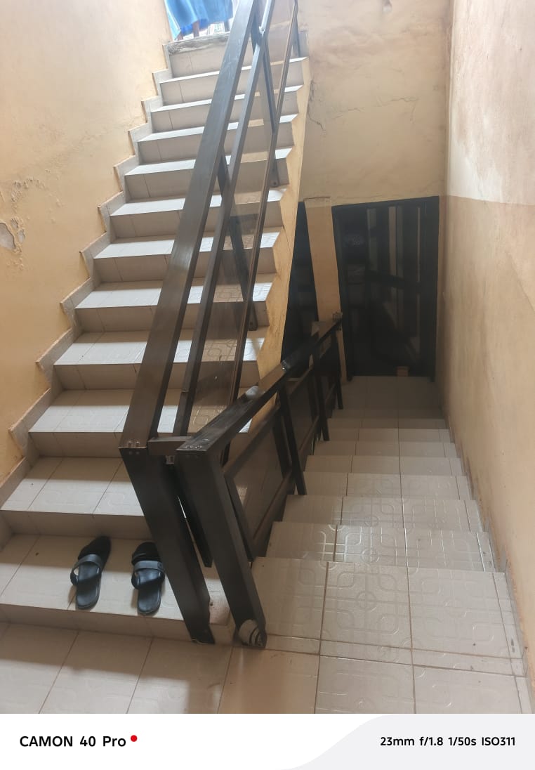 Villa 9 pièces en vente à Agoè Demakpoè Carrefour Commando – 80 millions FCFA