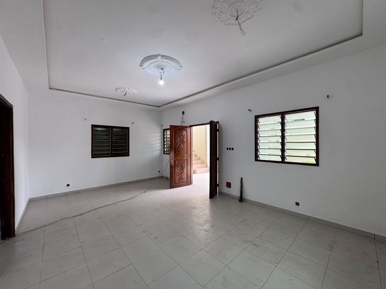 Villa 3 chambres à louer à Avédji – 180 000 FCFA par mois