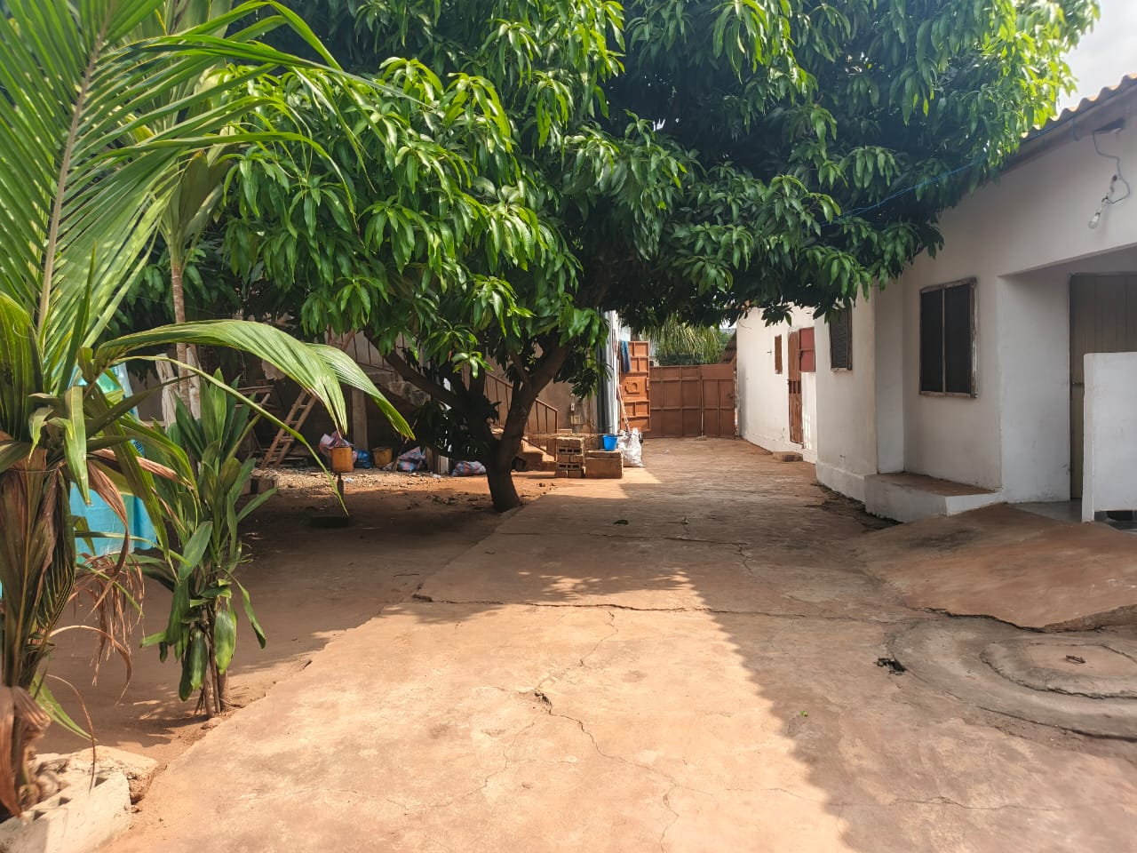 Maison en vente proche du goudron à Agoè Assiyéyé – 80 millions FCFA